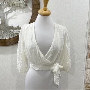 NWT Luvalot Lightweight Cropped V Neck Wrap Blouse Off White 6